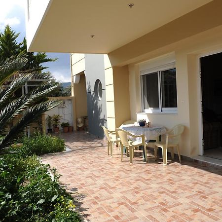 Katia'S House Apartment Ampavris ภายนอก รูปภาพ